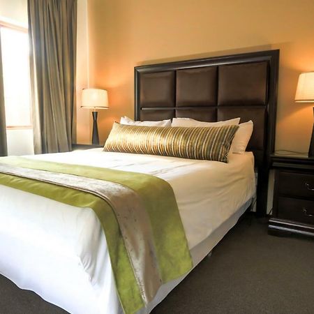 Westay Timessquare Apartments Сандтон Екстер'єр фото